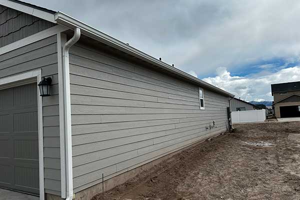 Seamless Gutter Installation