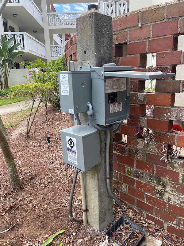Commercial Electrician in Tarpon Springs, FL