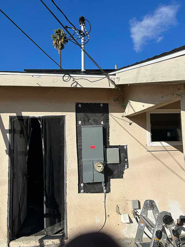Residential Electrician in Bloomington